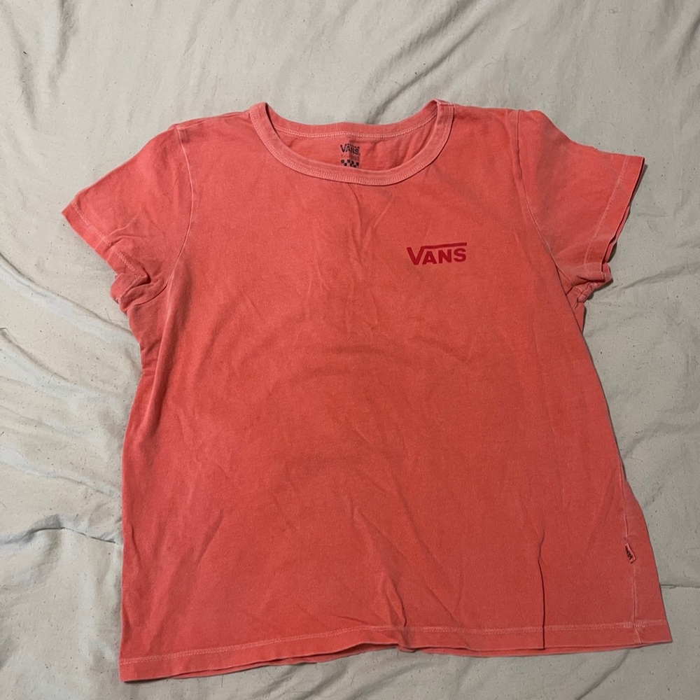 vans cropped shirt